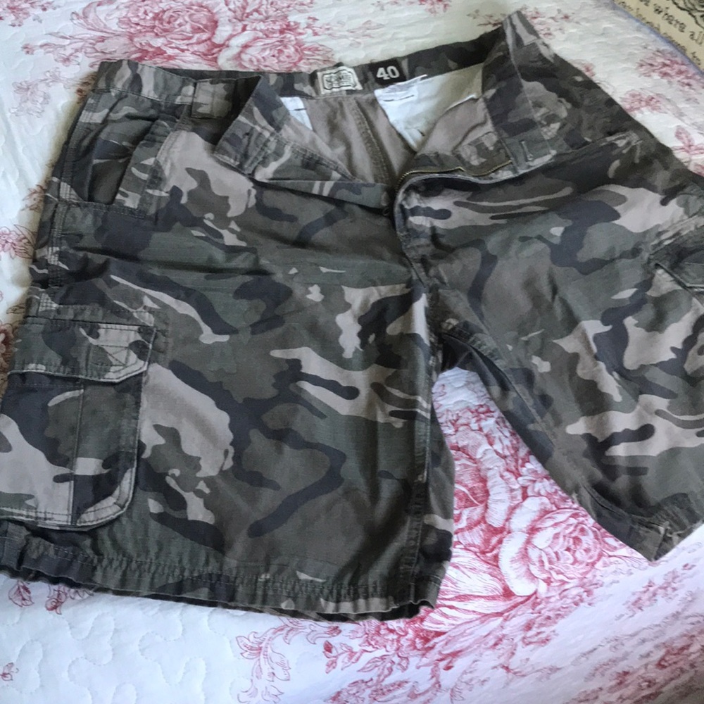 Men’s Cargo Shorts